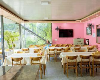 Tran Chau Garden Home - Cat Ba - Restaurante