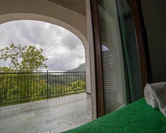 Jerula B&B - Agerola - Balkon