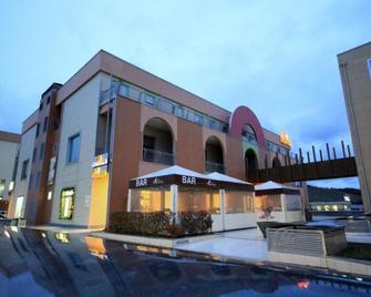 I Rocchi Hotel - Tito - Gebäude