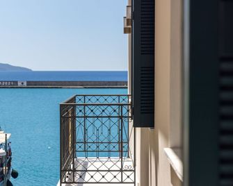 Grand Hotel Kalamata - Kalamata - Balkong