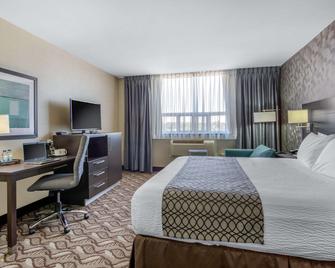 Clarion Hotel - Sudbury - Bedroom