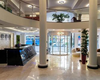 Era Palace Hotel - Batum - Recepción