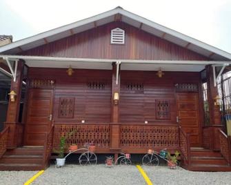 Langkar Guest House Syariah Mitra RedDoorz - Samarinda - Budova