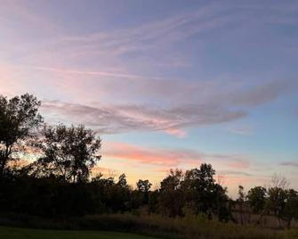Fort Hill Hideaway Apartment-upper Not handicapped accessible. - Le Roy - Campo de Golf