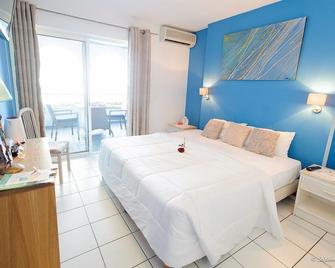 Hotel Exsel Victoria - Saint-Pierre - Bedroom