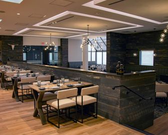 DoubleTree by Hilton Hotel Wichita Airport - Wichita - Restauracja