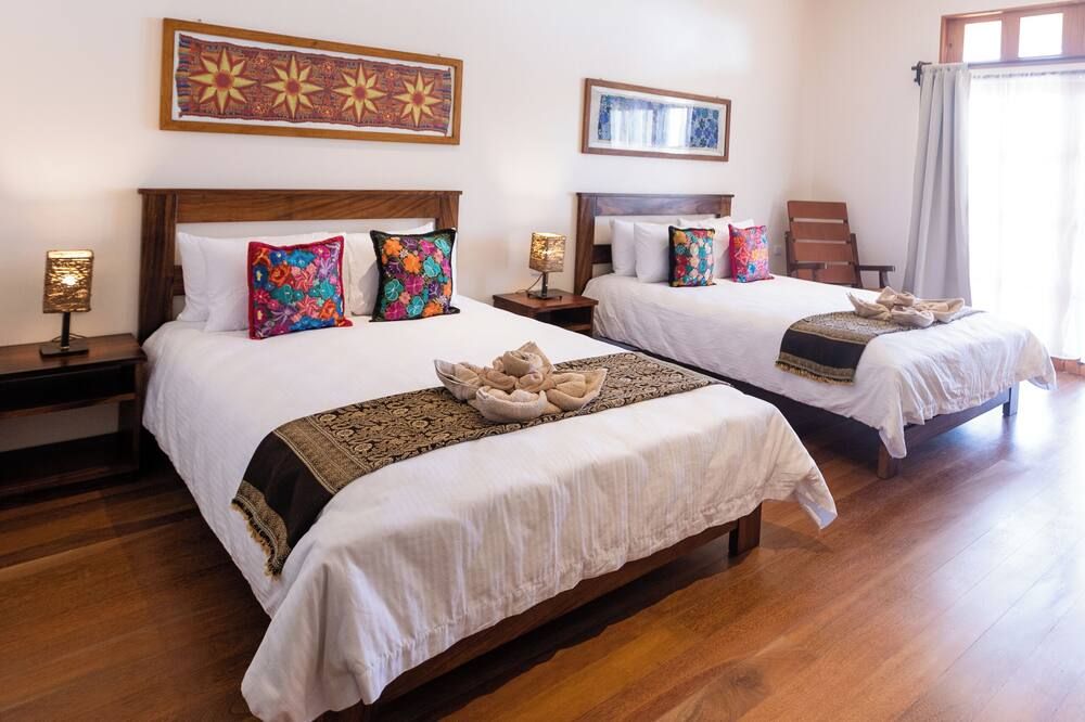 فايّه إسكونديدو نيتشر ريزيرف هوتل آند فارم - مونتيفردي - غرفة نوم