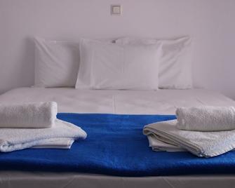 Hotel Theopisti - Ouranoupoli - Slaapkamer