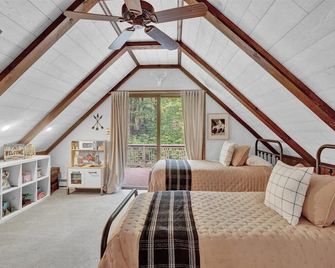 Mountain Chalet in Pocono Resort - Gouldsboro - Chambre