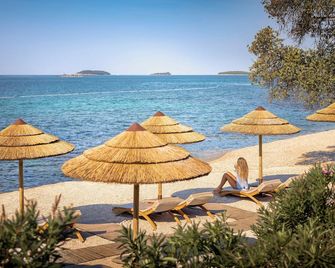 Polari Campsite Mobile Homes - Rovinj - Beach