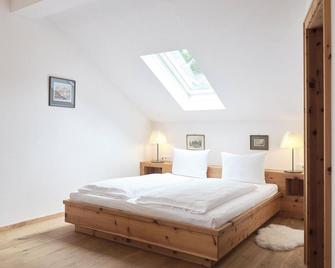 Bentley Motors Lodge - Kitzbühel - Bedroom