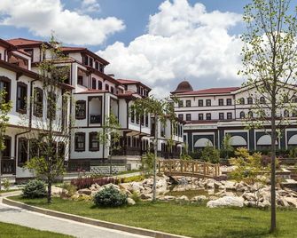 Gulumser Hatun Termal Hotel & Spa - Yoncali - Edificio