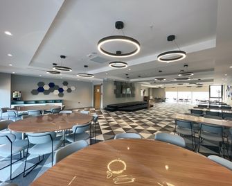 Holiday Inn Express Ankara - Airport By IHG - Ankara - Restaurant