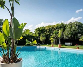 Vrbo Property - San Cataldo - Pool