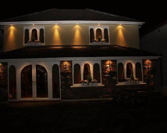 Lake Lodge Guesthouse - Killarney