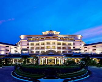 Le Méridien Kochi - Kochi - Building