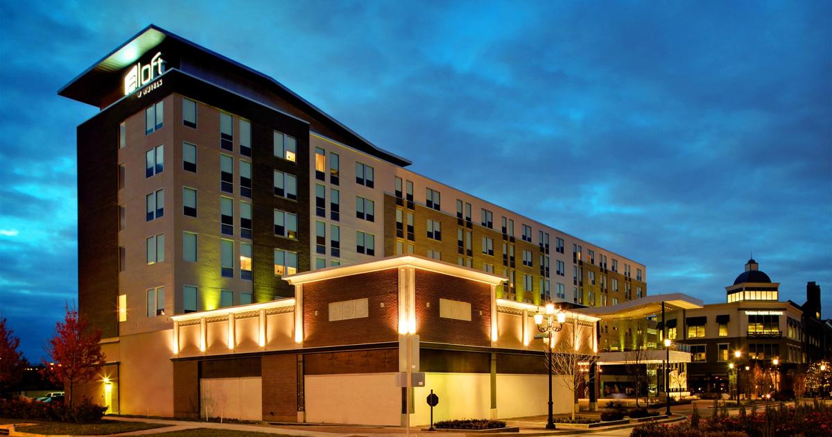Sheraton Overland Park Hotel at the Convention Center, Overland Park –  Updated 2024 Prices