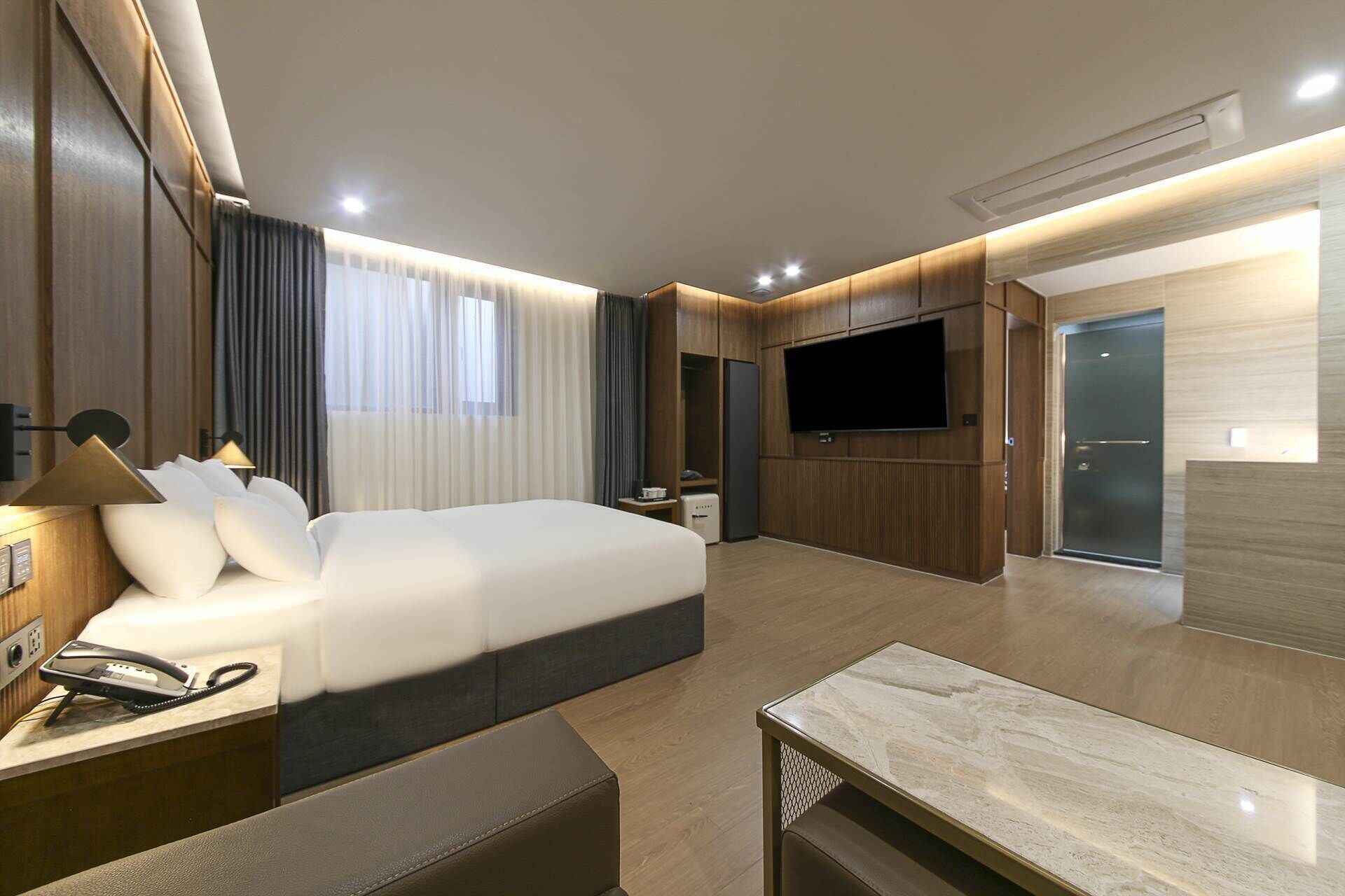 Brown Dot Hotel Mokpo Peace Square Branch - Mokpo - Bedroom