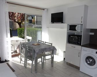 Hameau des Thermes - appartement rez de chaussée - Saint-Lary-Soulan - Salle à manger