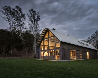 An American Barn meets an Australian shed. - 풀렌베일 - 건물
