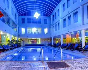 Kur Hotel & Bio Spa - Duitama - Piscina