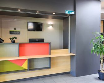 B&B HOTEL Dijon Les Portes du Sud - Марсанне-ла-Кот - Рецепція