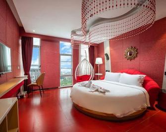 Thank Inn Chain Hotel hubei tianmen city renxin international plaza - Tianmen - Habitación
