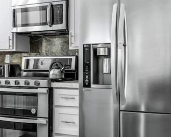 Poolside Palm Springs Paradise - Palm Springs - Cocina