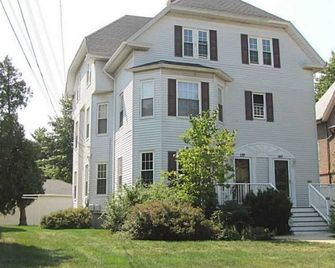 Spacious Condo In Cranston/Providence Line - 2 Bed - Cranston - Bâtiment