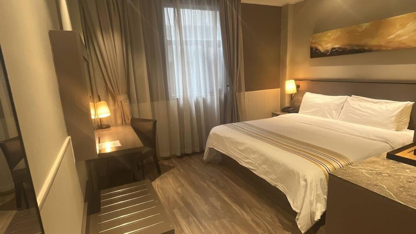 Home Inn Plus Shanghai Pudong Airport