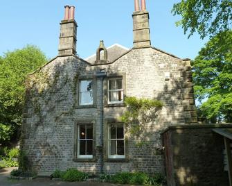 The Old Vicarage B&B - Buxton - Building