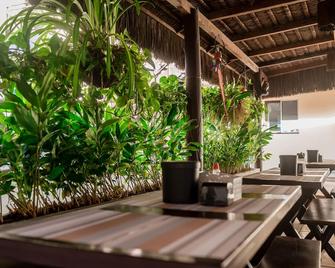 Apart Hotel Serantes - Natal - Patio