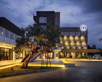 R Photo Hotel - Nakhon Phanom - Gebouw