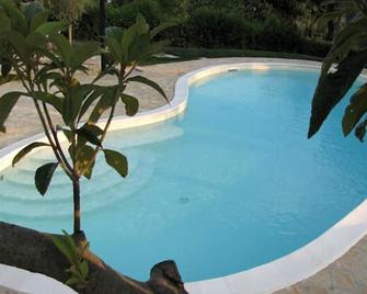 Agriturismo Villa Rancio - Passignano sul Trasimeno - Piscina