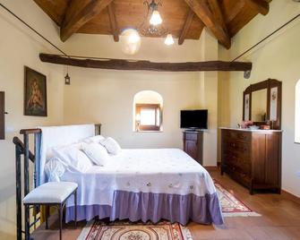Beautiful Holiday Home in Stilo With a Swimming Pool - Guardavalle - Bedroom