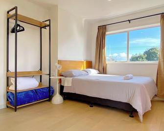 Large House. Convenient Location. - Auckland - Bedroom