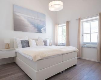 Ferienwohnung Düne 18 - Wustrow (Darss) - Schlafzimmer