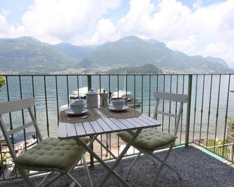 The Green house on the Lake - Lezzeno - Balkon