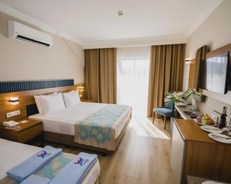 Viking Garden Hotel & Spa - Kemer - Schlafzimmer