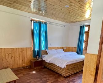 Hotel Kamru - Sangla - Bedroom