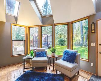 Luxury Treehouse Retreat | Dash Point State Park at doorstep - Federal Way - Pokój dzienny