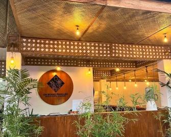 On Board Panglao Beach Hostel & Resort With Free Motorbike - Panglao