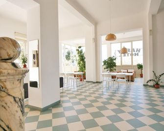 Hotel Happy - Marina Di Pietrasanta