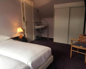 Hotel Claridge - Blankenberge - Bedroom