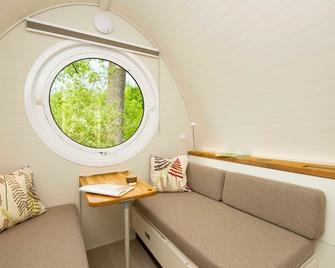 Twin Room - Glamping Resort Biosphere Bliesgau - Kleinblittersdorf - Sala de estar
