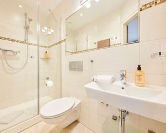 Hotel garni Sonnenhof - Eisenberg - Bad