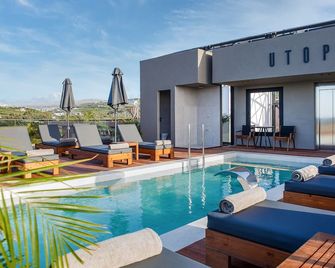 Utopia Luxury Suites - Platanes - Pool