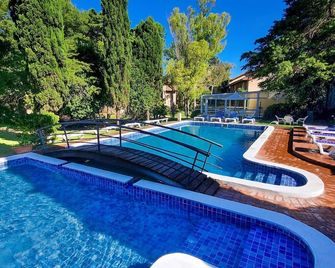 Hotel Blumig - Villa General Belgrano - Piscina