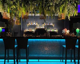 Royal Phuket City Hotel (SHA Plus+) - Phuket City - Bar