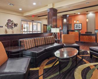 Best Western PLUS Goliad Inn & Suites - Goliad - Lobby